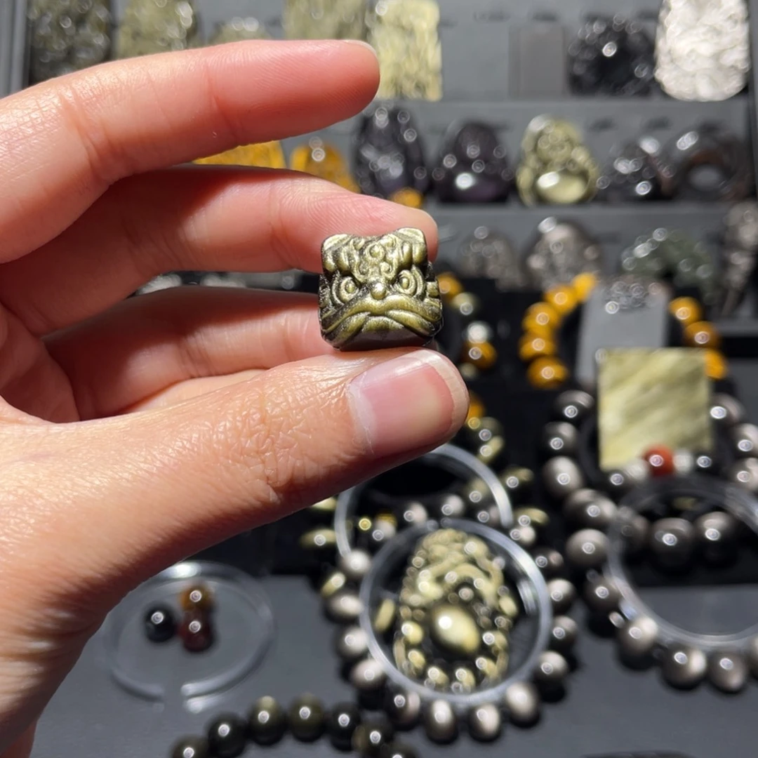 未镶嵌黑曜岩珠宝奇石狂**驴