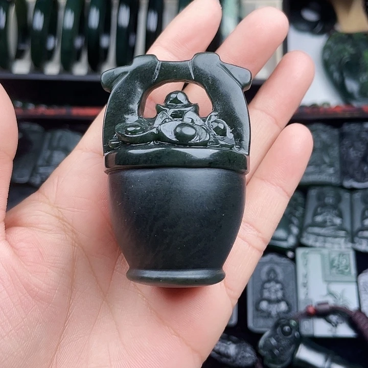 蛇纹石玉未镶嵌挂件泰山玉一桶江山