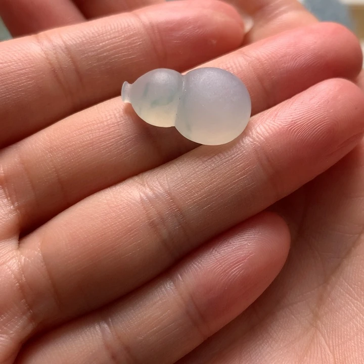 定制翡翠未镶嵌葫芦