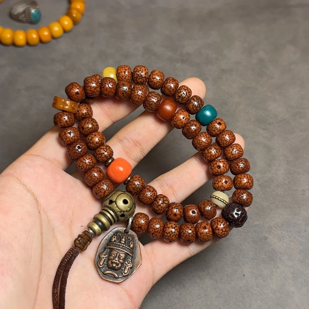 颈饰琉璃S****°琉璃颈饰