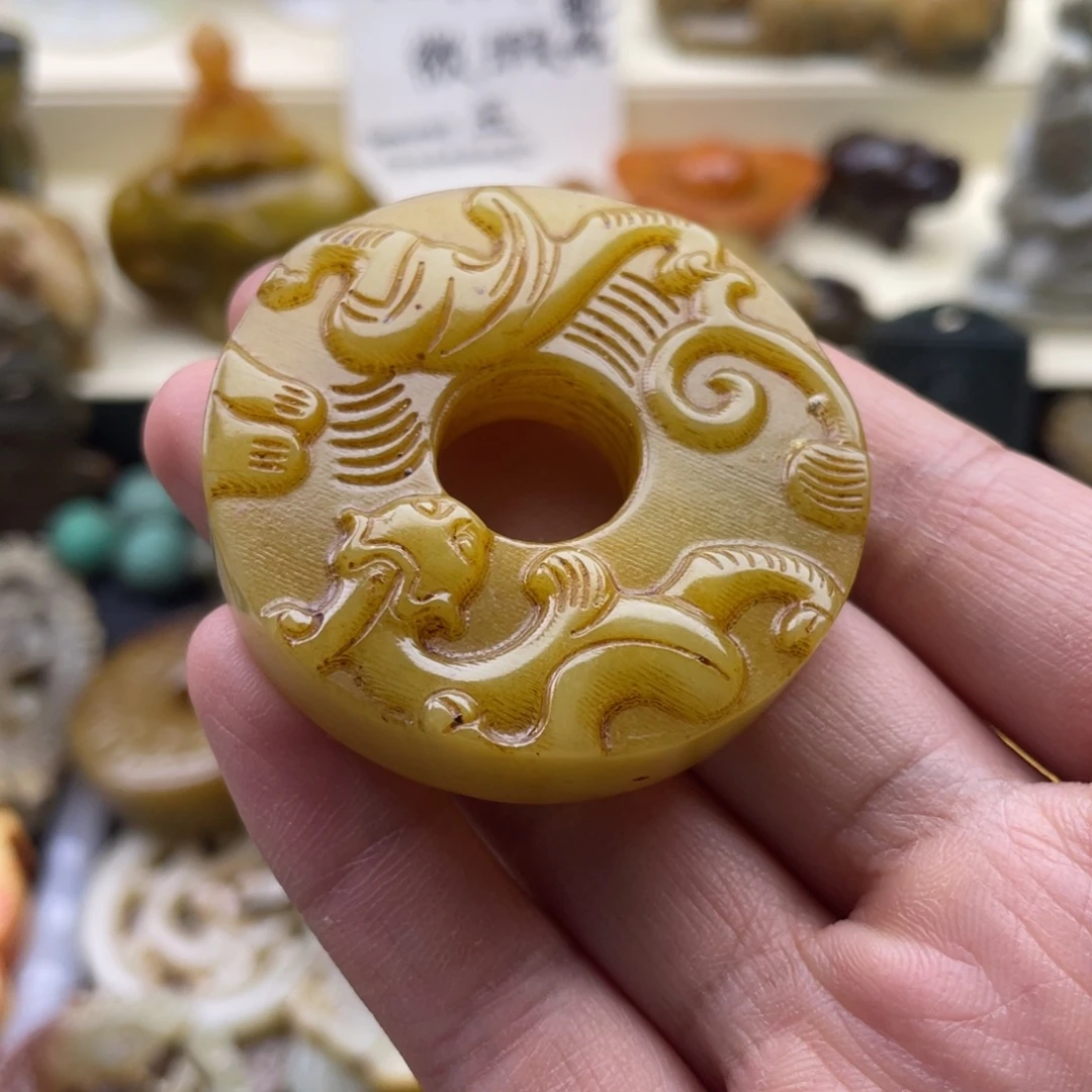 未镶嵌蛇纹石玉颈饰
