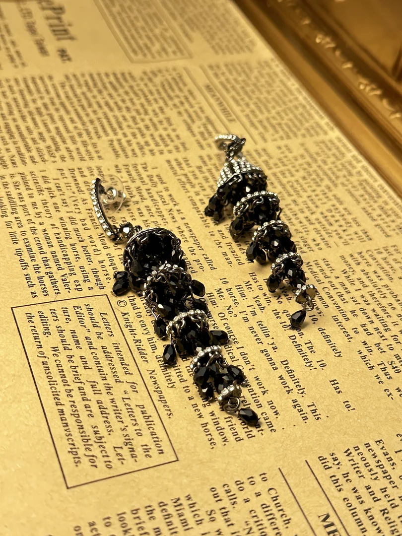 铜合金琉璃耳饰 中古镀金黑色锆石流苏耳饰 E16011