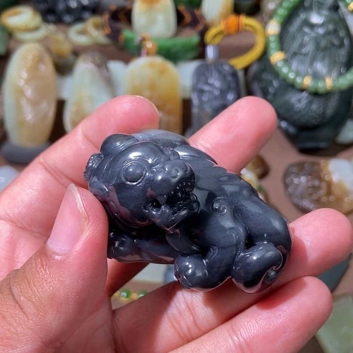 芜***飞和田玉未镶嵌挂件