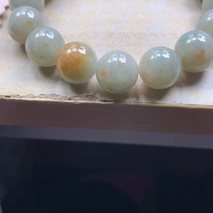 翡翠颈饰未镶嵌吊坠