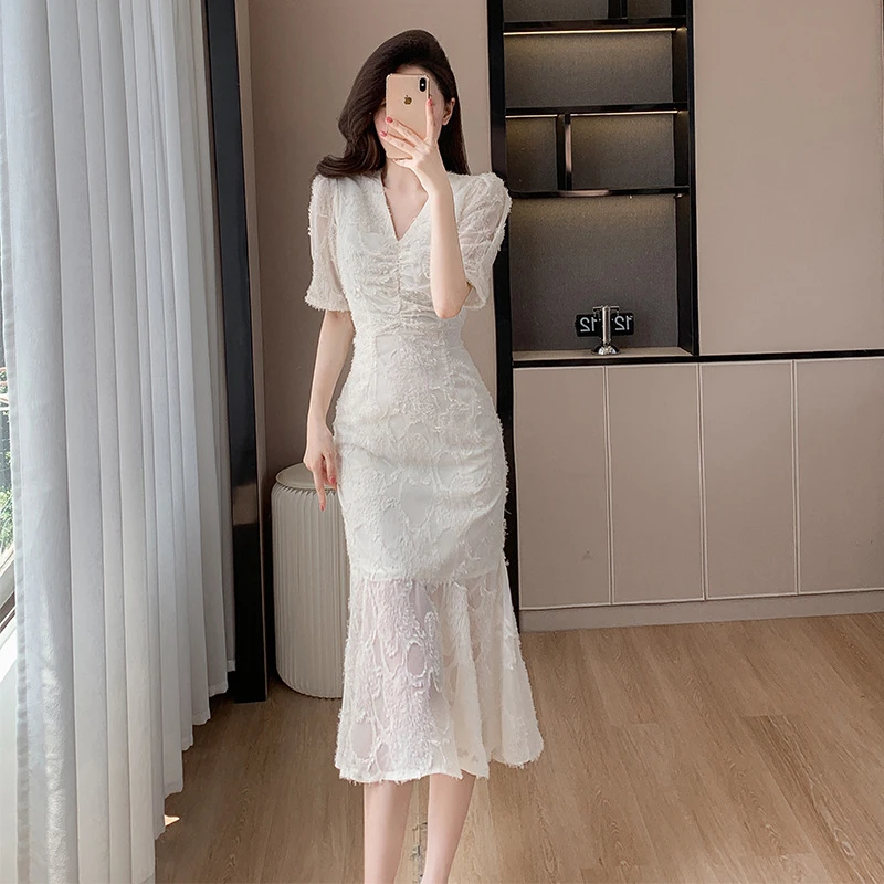 2025夏季新款网红气质收腰蕾丝鱼尾裙御姐轻奢修身连衣裙长裙
