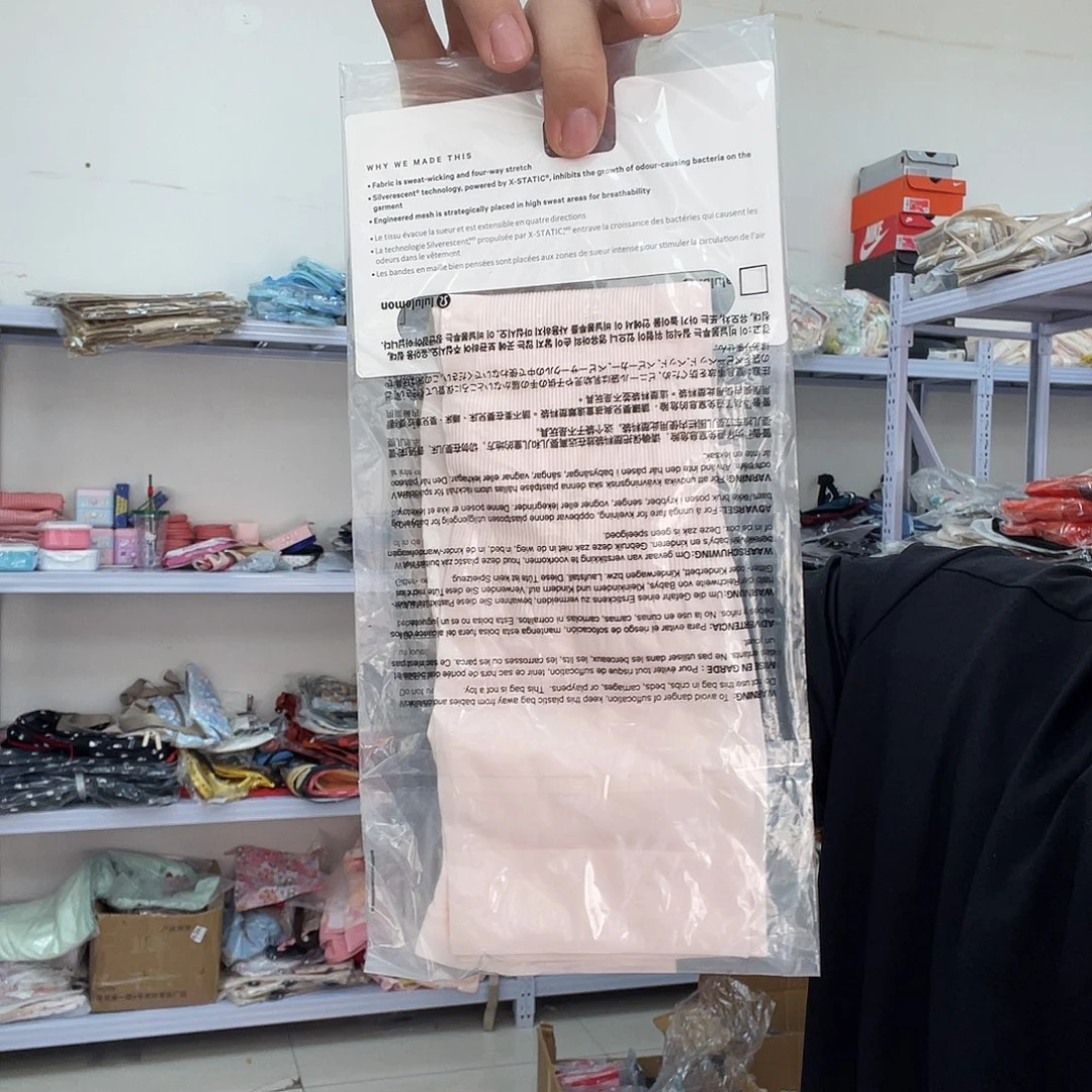 PU化妆包等各种产品的