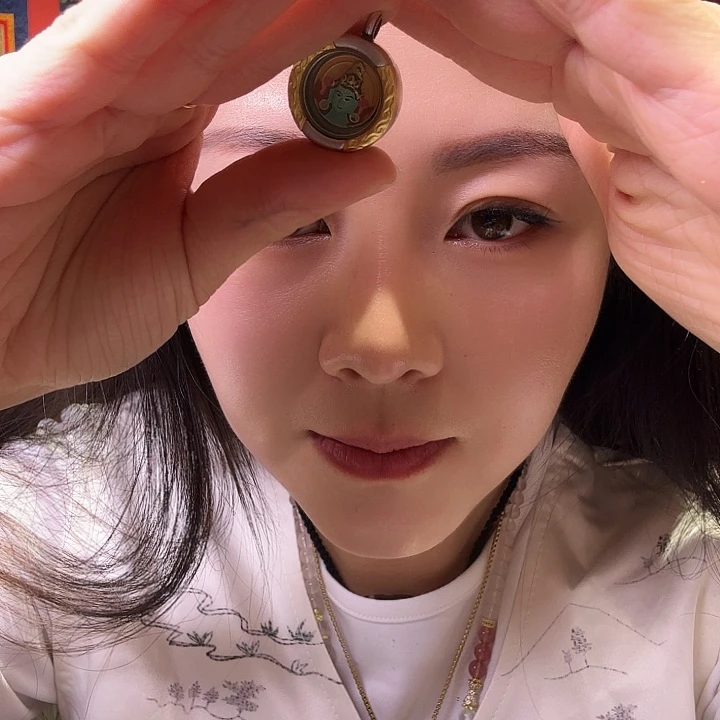 阿****吊坠嘻嘻嘻嘻嘻嘻