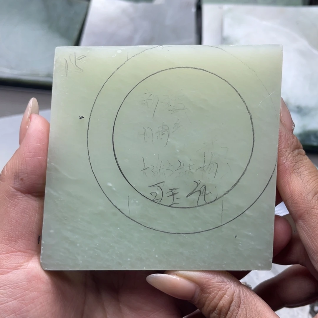 胡***。定制和田玉定制手镯