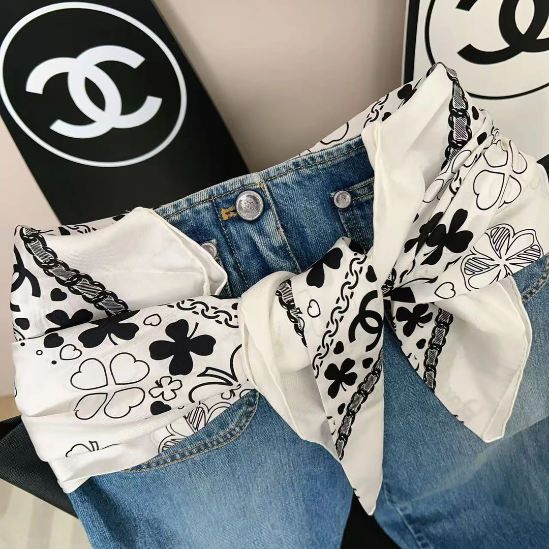 95新 Chanel/香奈儿 麦殿/牛仔七分裤36码蓝色/250113LZHLZ09