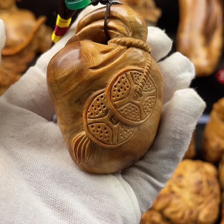 柏木（崖柏）钱袋手把件