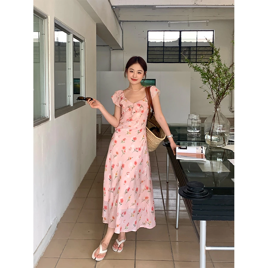 黄峥法式荷叶边碎花连衣裙女2024夏季修身显瘦收腰长裙女