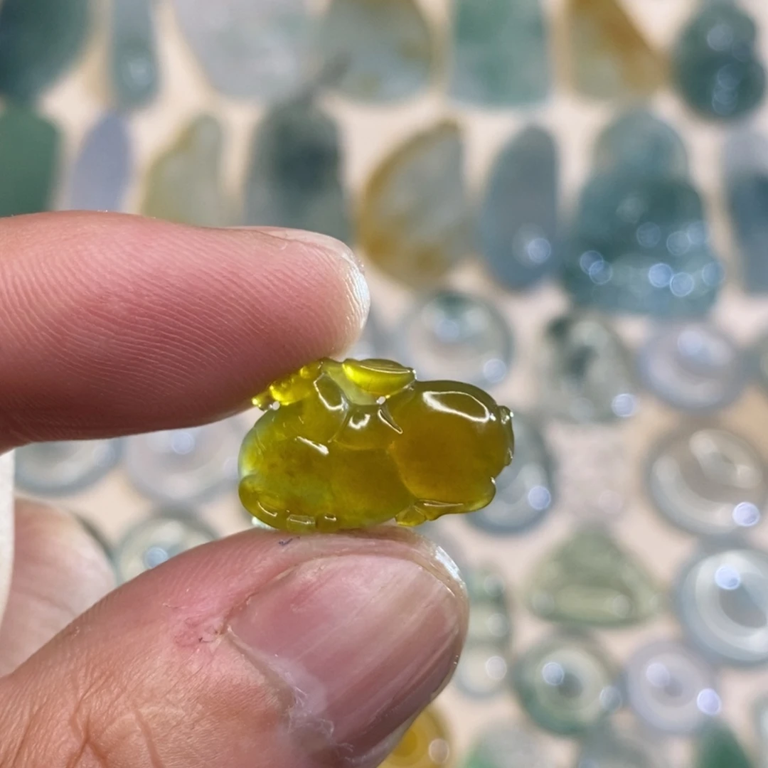 未镶嵌定制翡翠翡翠