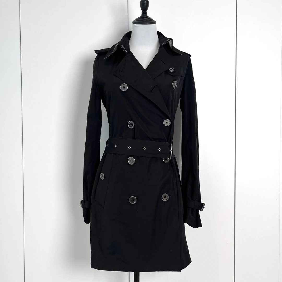 95新 BURBERRY/博柏利 Burberry 黑色风衣/95新/NBY8557