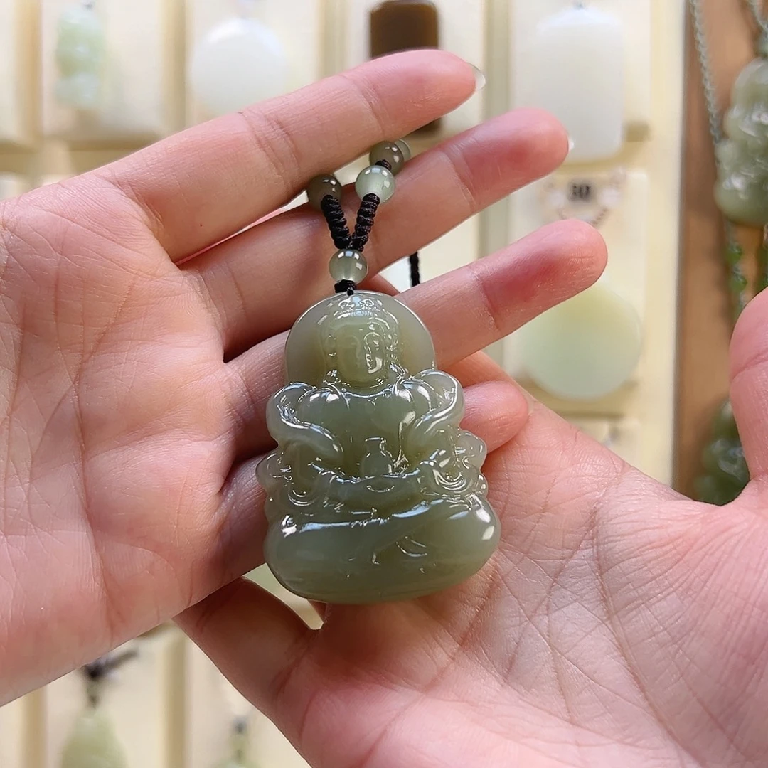 韩***艳和田玉未镶嵌颈饰