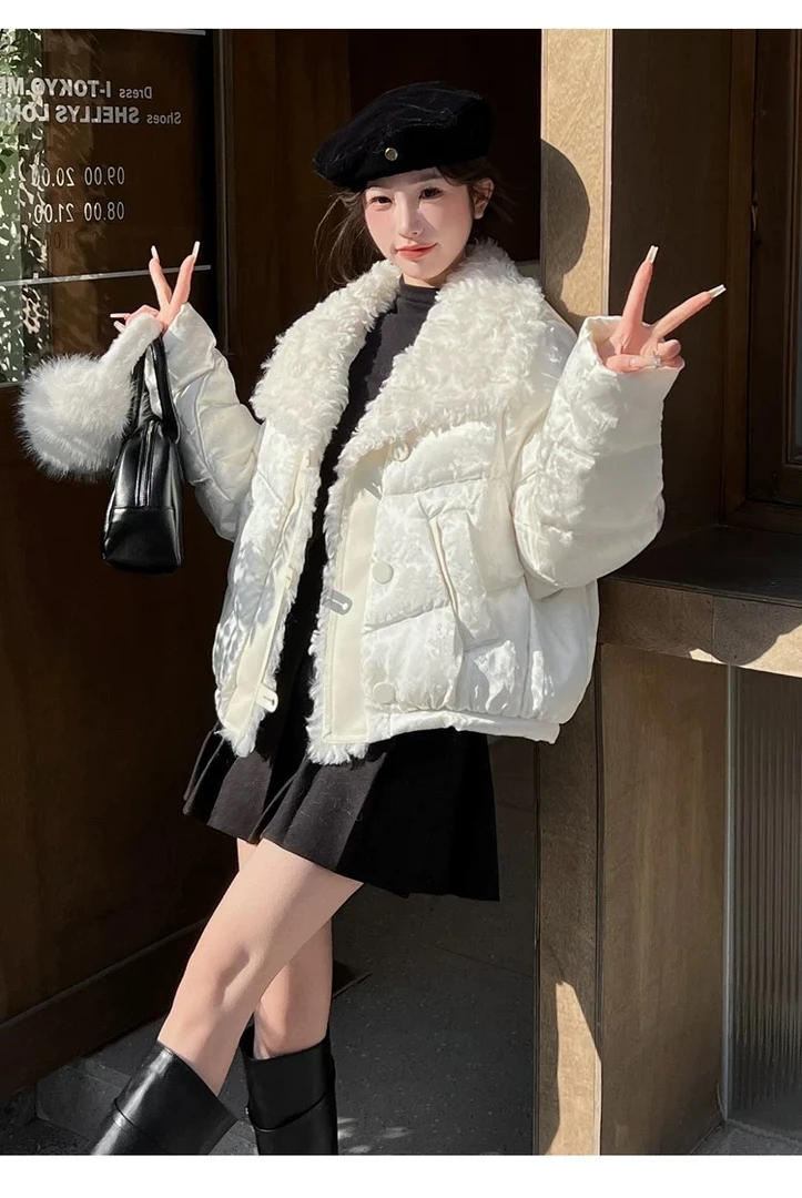 【新年必备】X9440新款高端专柜提花刺绣羽绒服外套