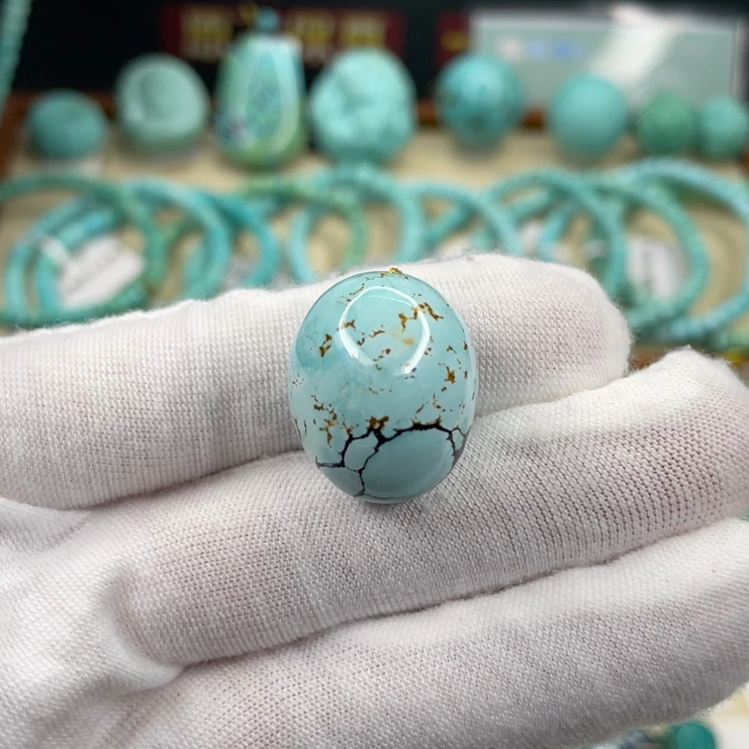 绿松石未镶嵌挂件