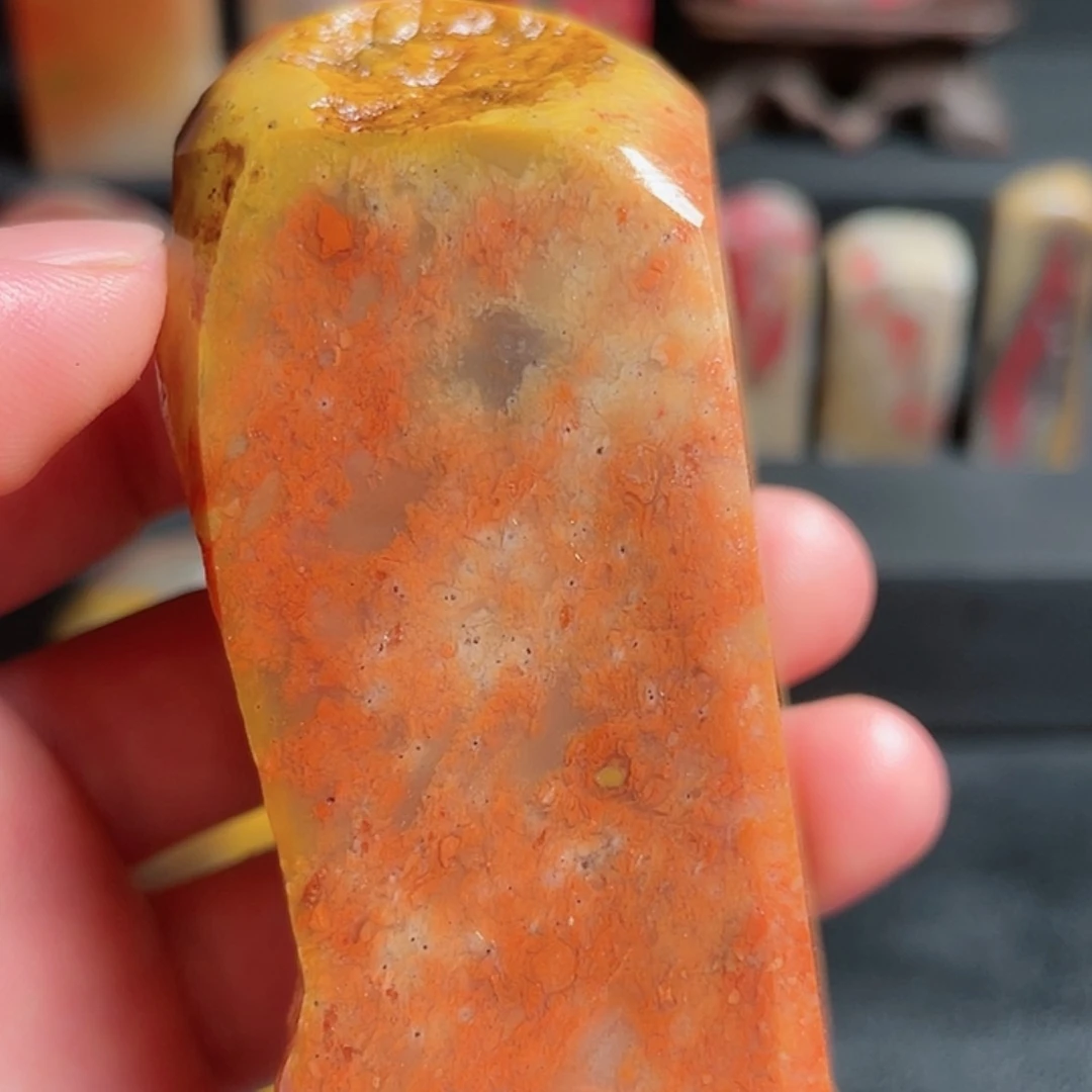 【闪购商品】昌化石人**湖昌化田黄随型