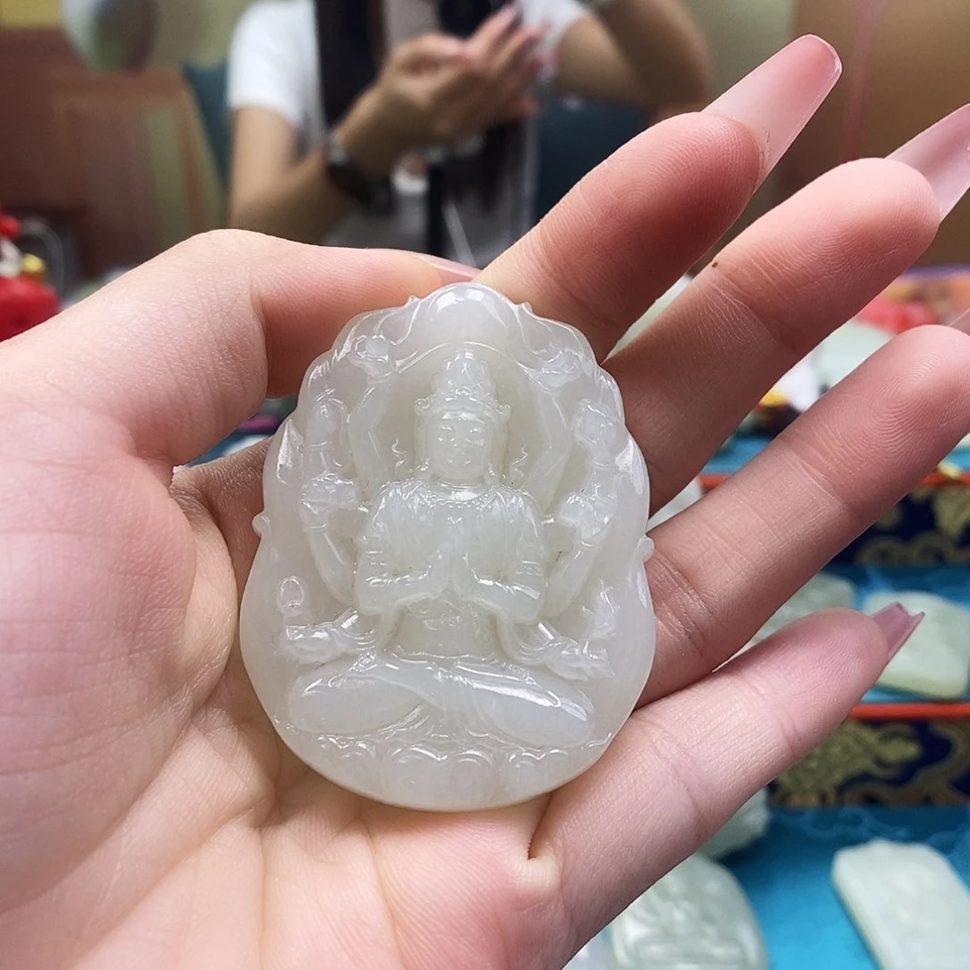 和田玉未镶嵌颈饰果*