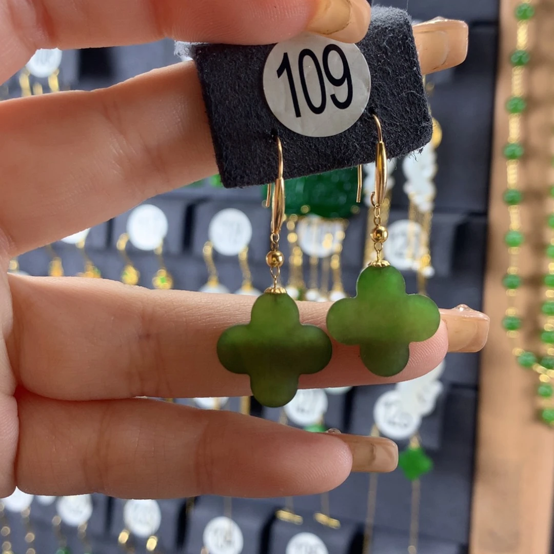 和田玉耳饰18K金镶嵌淡**水