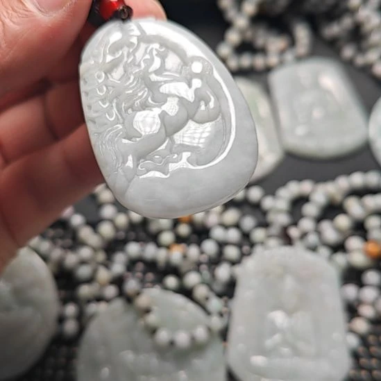 翡翠未镶嵌颈饰天然翡翠吊坠