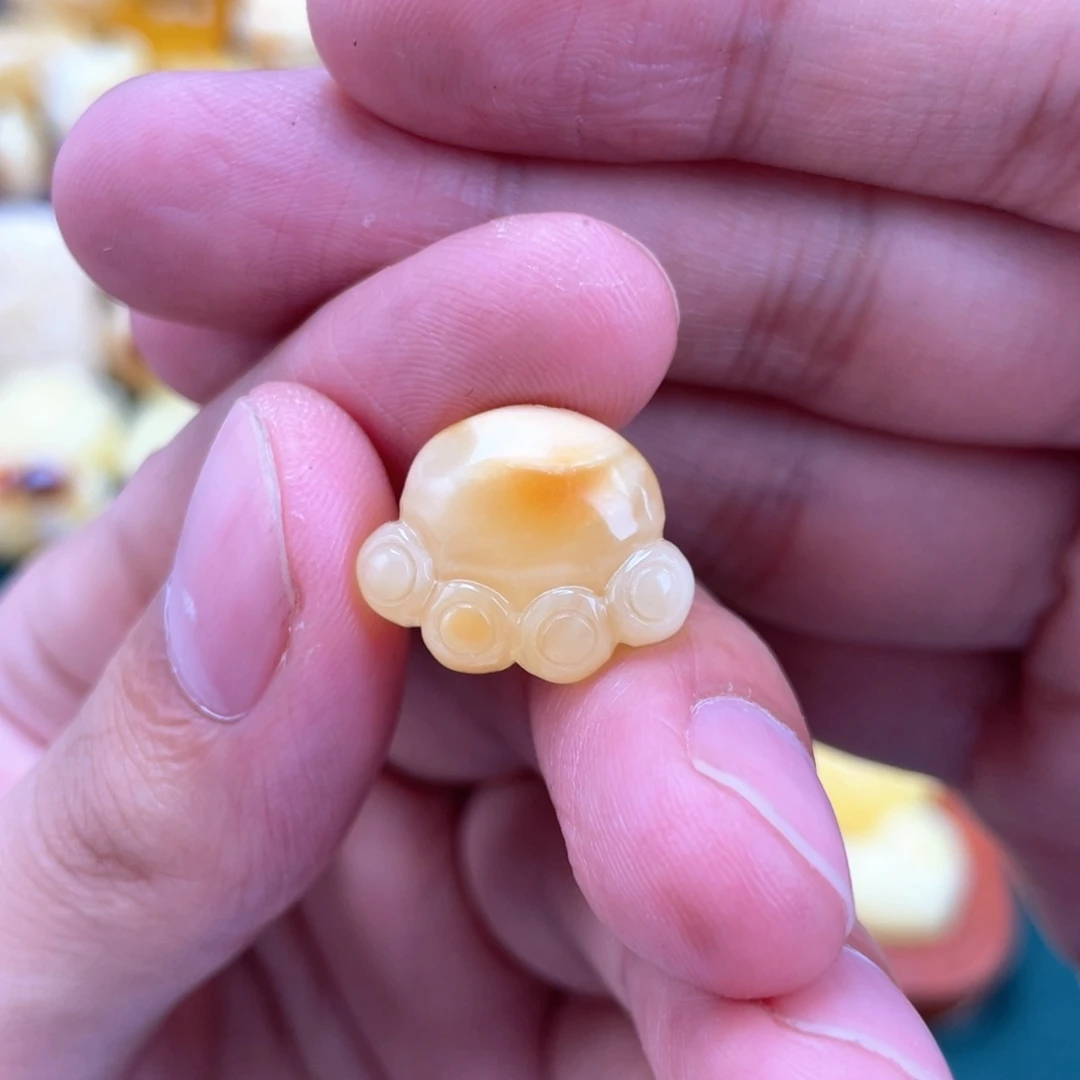 裸石琥珀未镶嵌蜜蜡