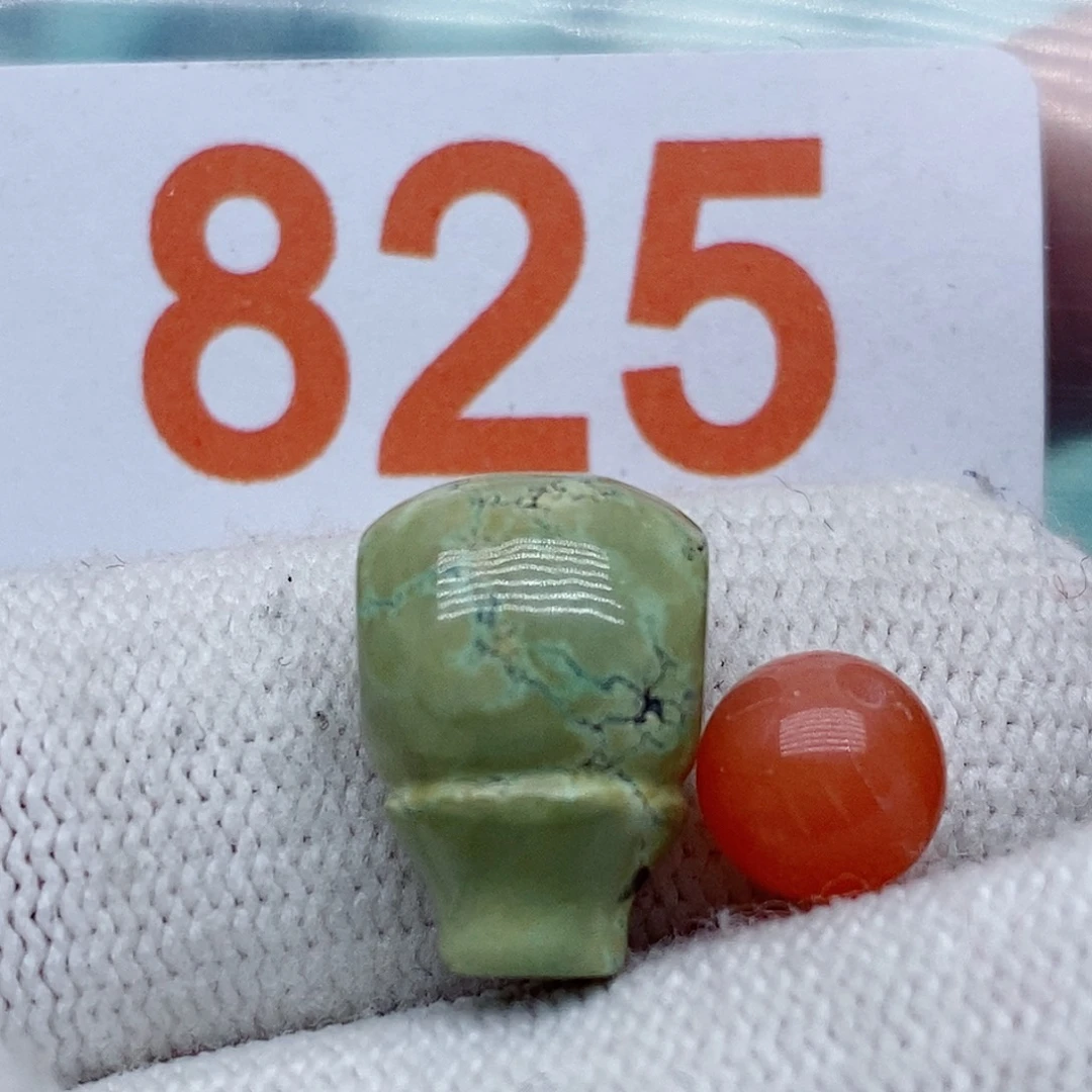 南红玛瑙未镶嵌珠宝奇石