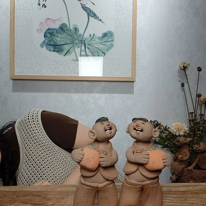 春***喜紫砂不规则羲媧娃系列抱柿子对娃