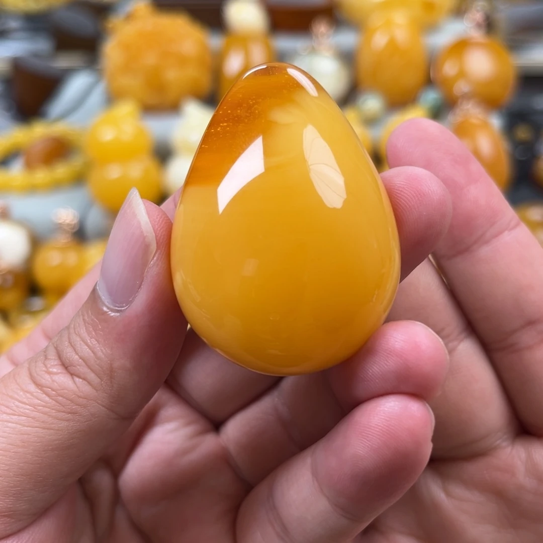 蜜蜡未镶嵌珠宝奇石