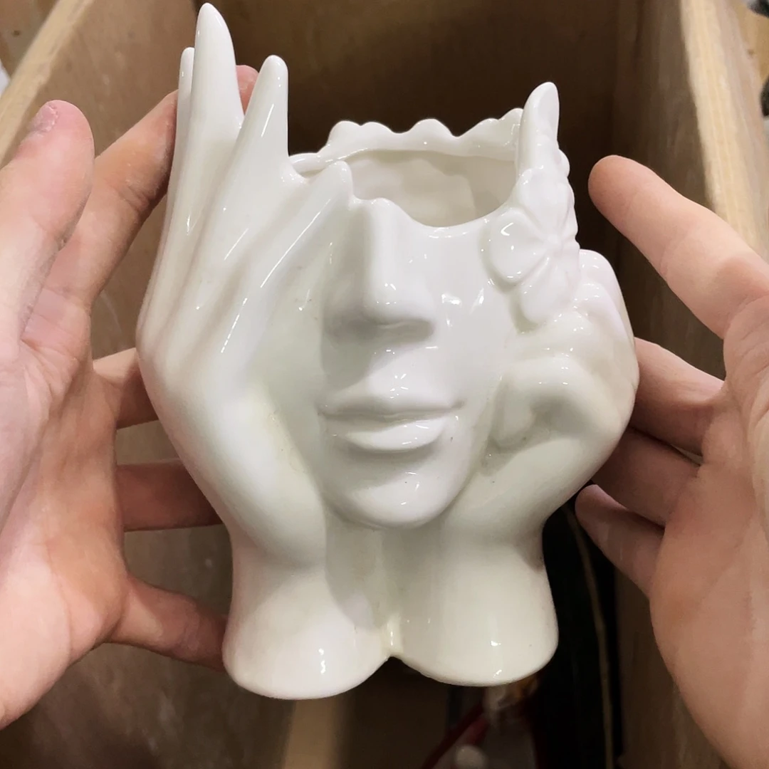 摆件        微瑕。