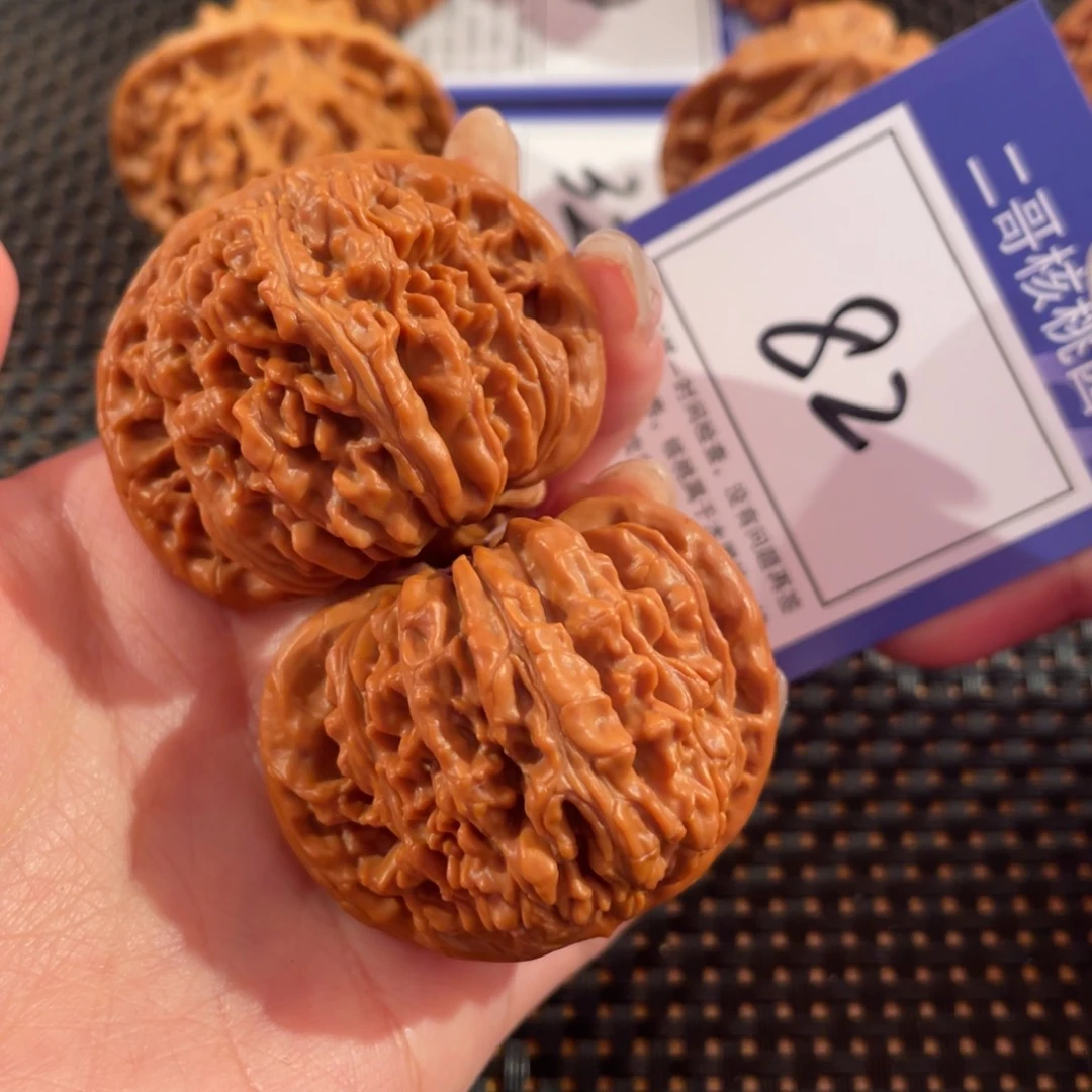 文玩核桃把件82号45尺楼