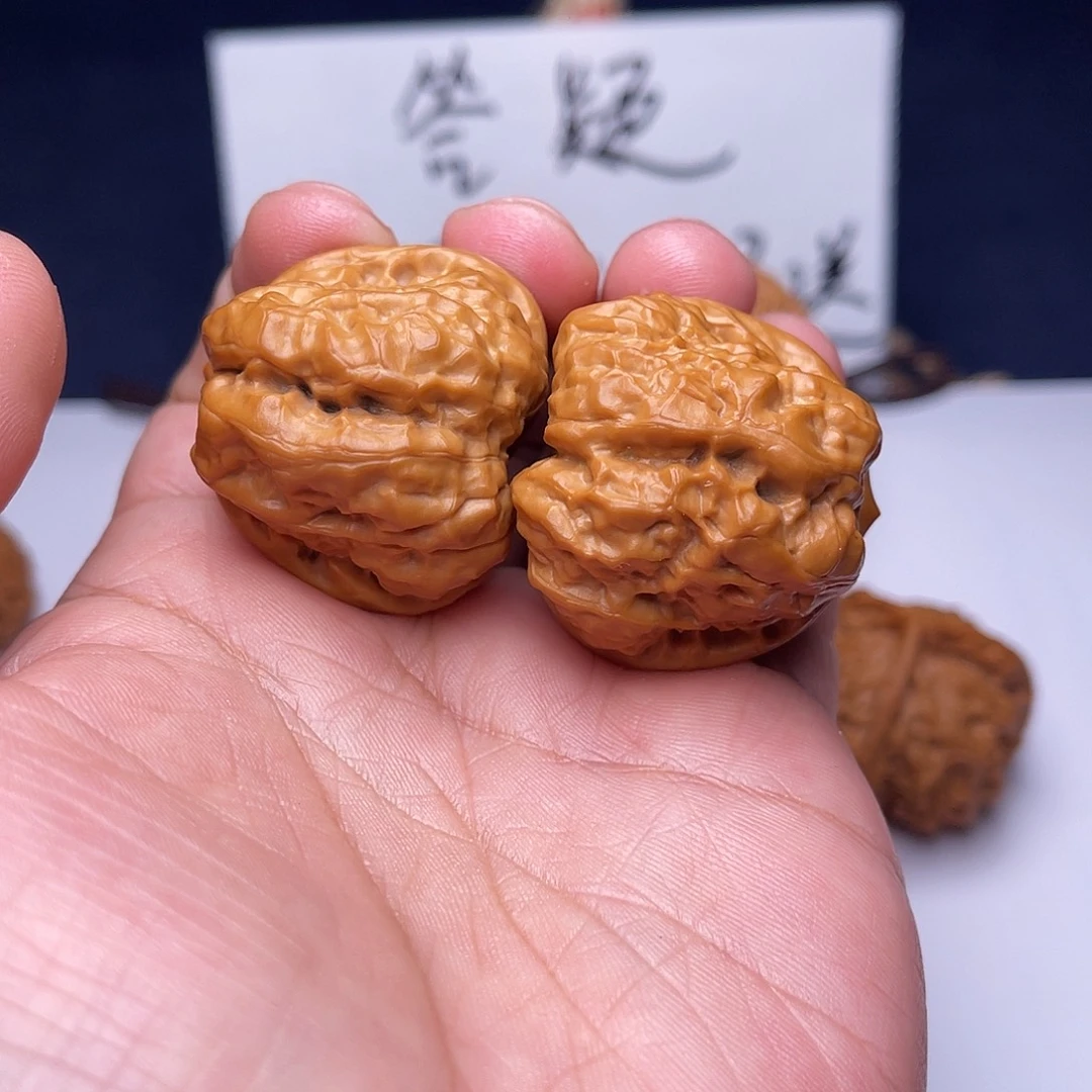 文玩核桃把件35四开蛤蟆头