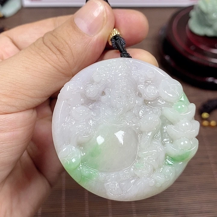 颈饰未镶嵌翡翠天然翡翠玉A货配证书