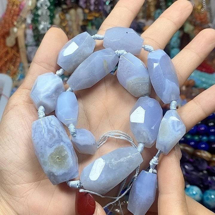 未镶嵌玛瑙/玉髓珠宝半成品天然蓝纹玛瑙随型