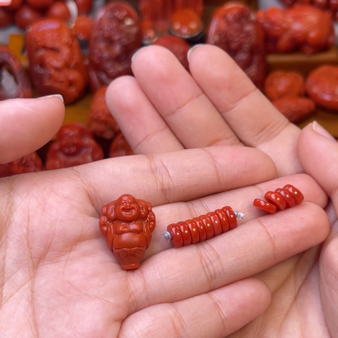 夏***风南红玛瑙未镶嵌川料瓦西佛公三通