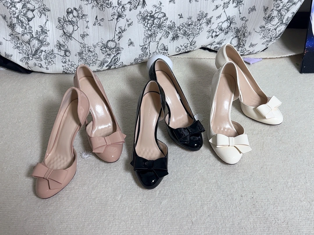 25年新款奶油白色侧空单鞋甜美风圆头蝴蝶结高跟鞋浅口细跟复古