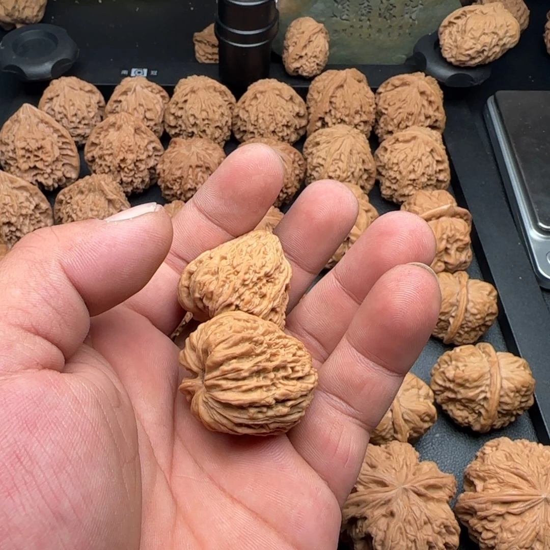 记***笑33尺南疆坐佛微黄尖