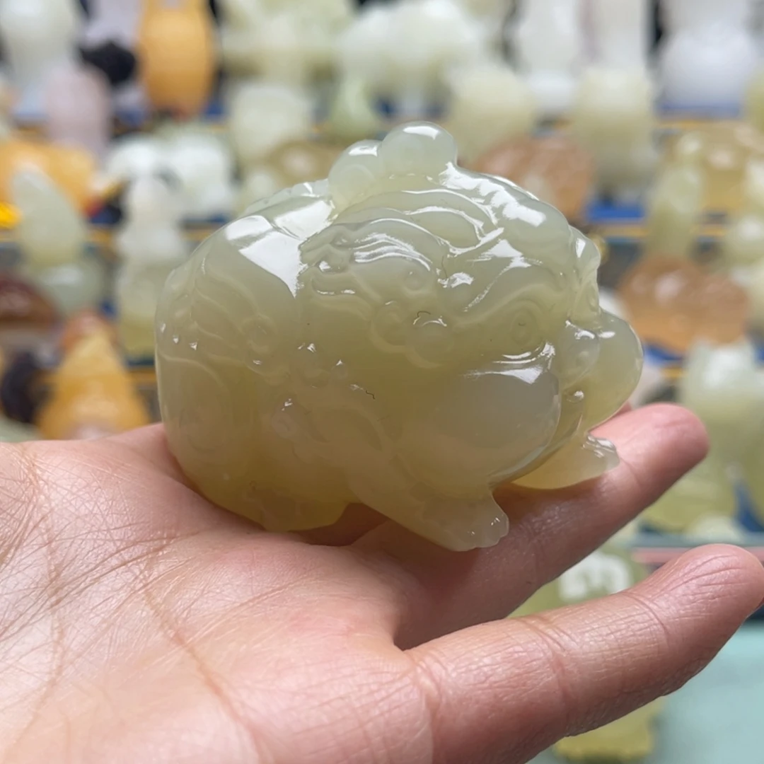 浚***⁄玉天然桌面小摆件