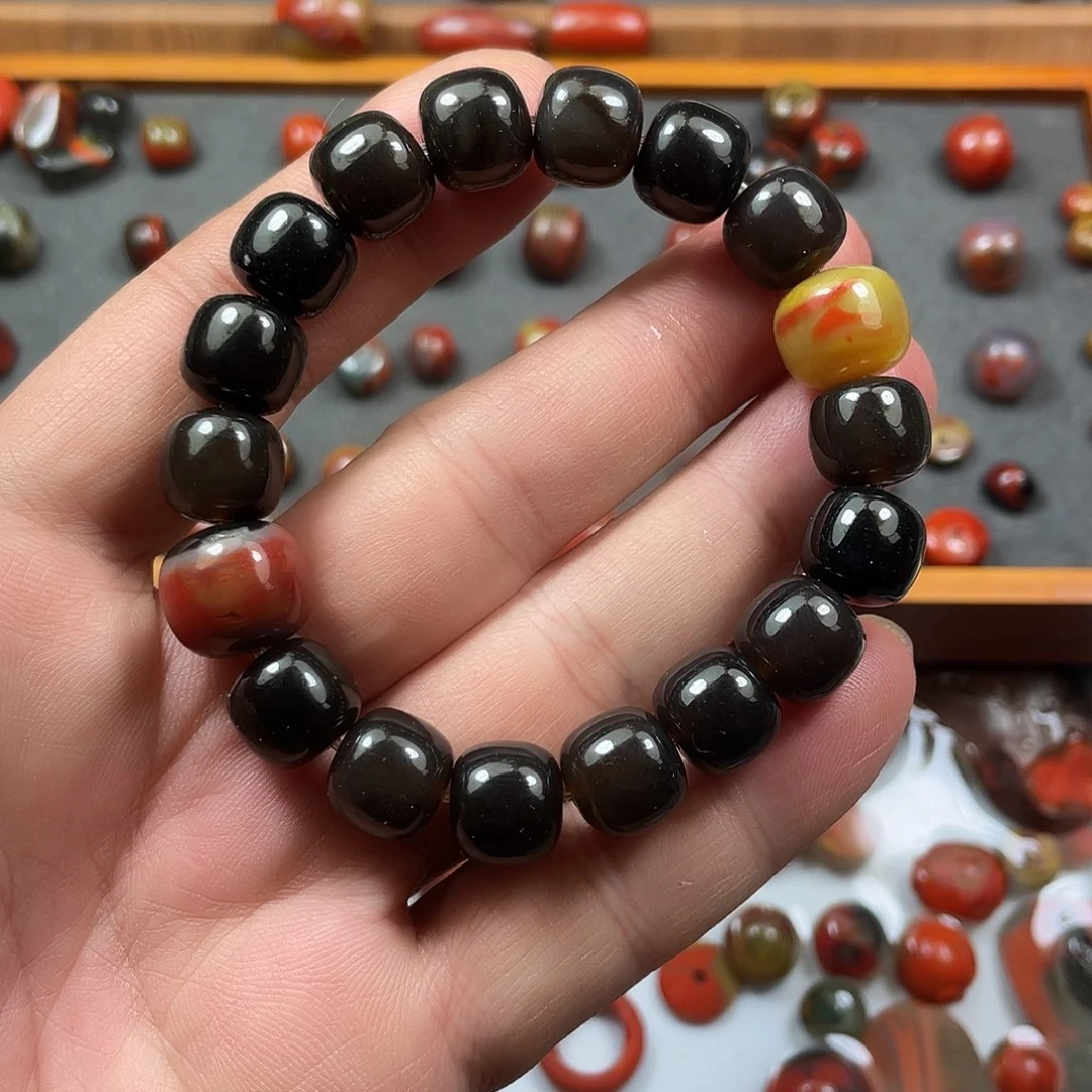 南红玛瑙合金手链
