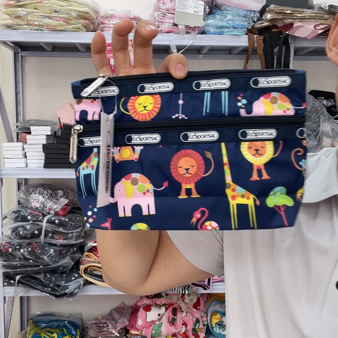 PU化妆包等各种产品