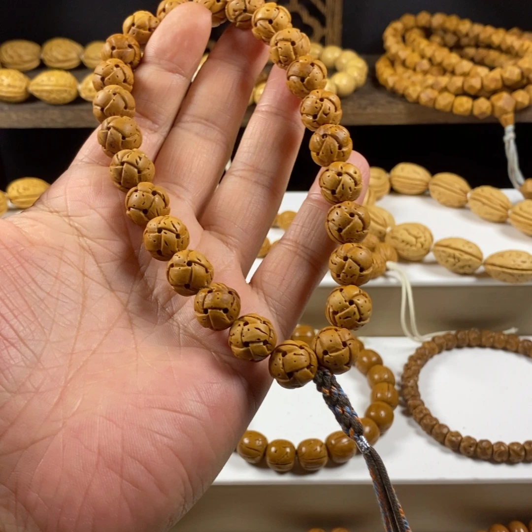 双***腰吊坠桃核桃核雕刻绣球路路通手持