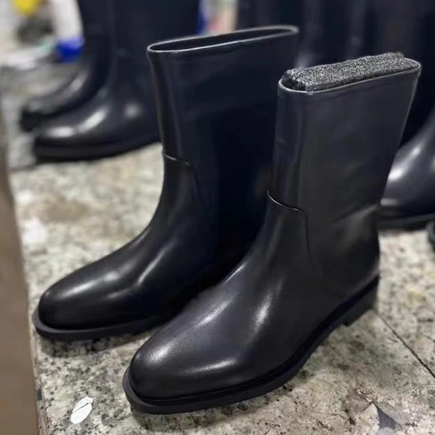 粗跟靴真皮时尚百搭2025年新款短靴女士英伦风马丁靴