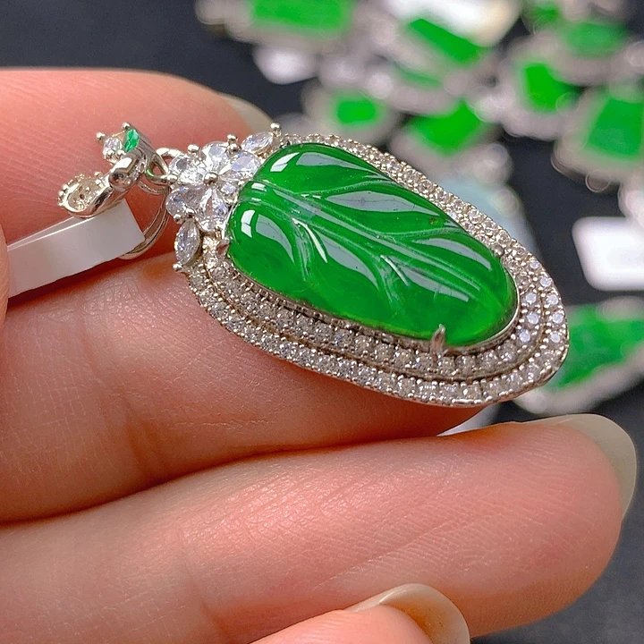 翡翠银S925镶嵌颈饰