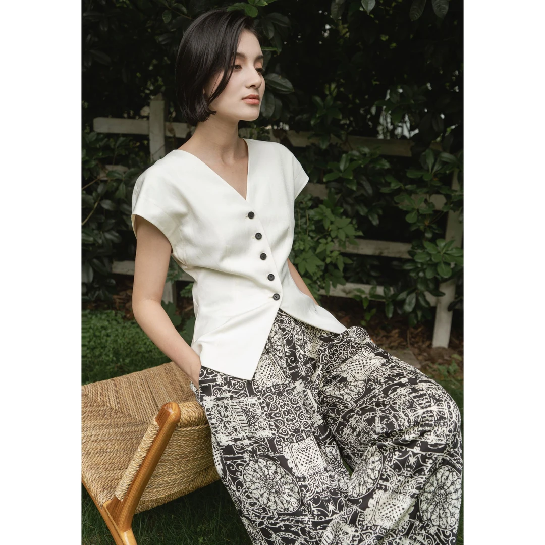 【闪现中世纪】文艺极简包肩开扣西背