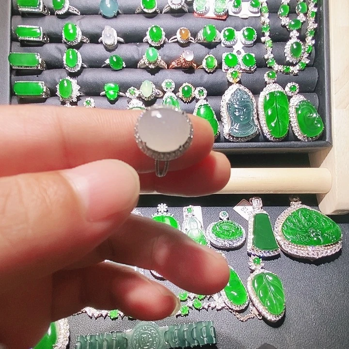 未镶嵌戒指翡翠10