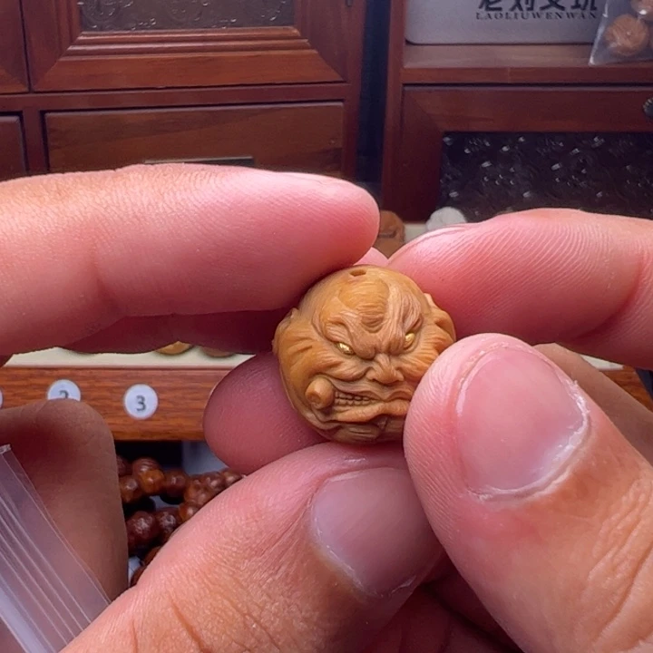 吊坠猴头核桃金烟鬼
