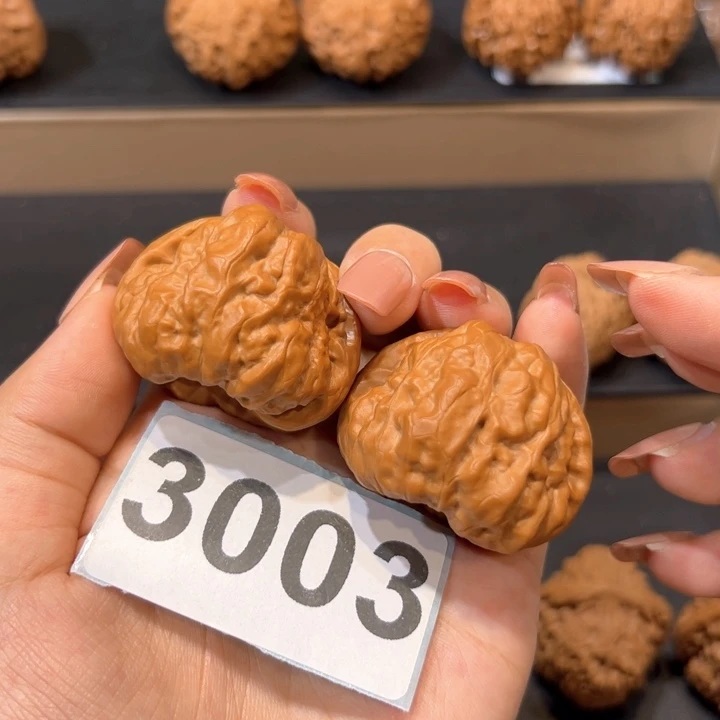 吊坠桃核蛤蟆头文玩核桃