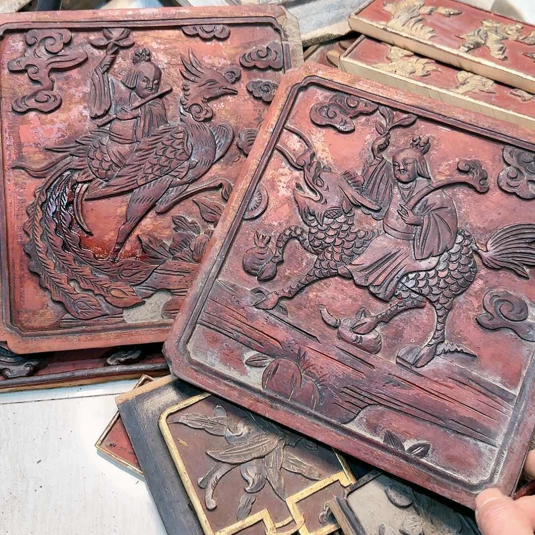 木游**鱼老木雕艺术的设计师