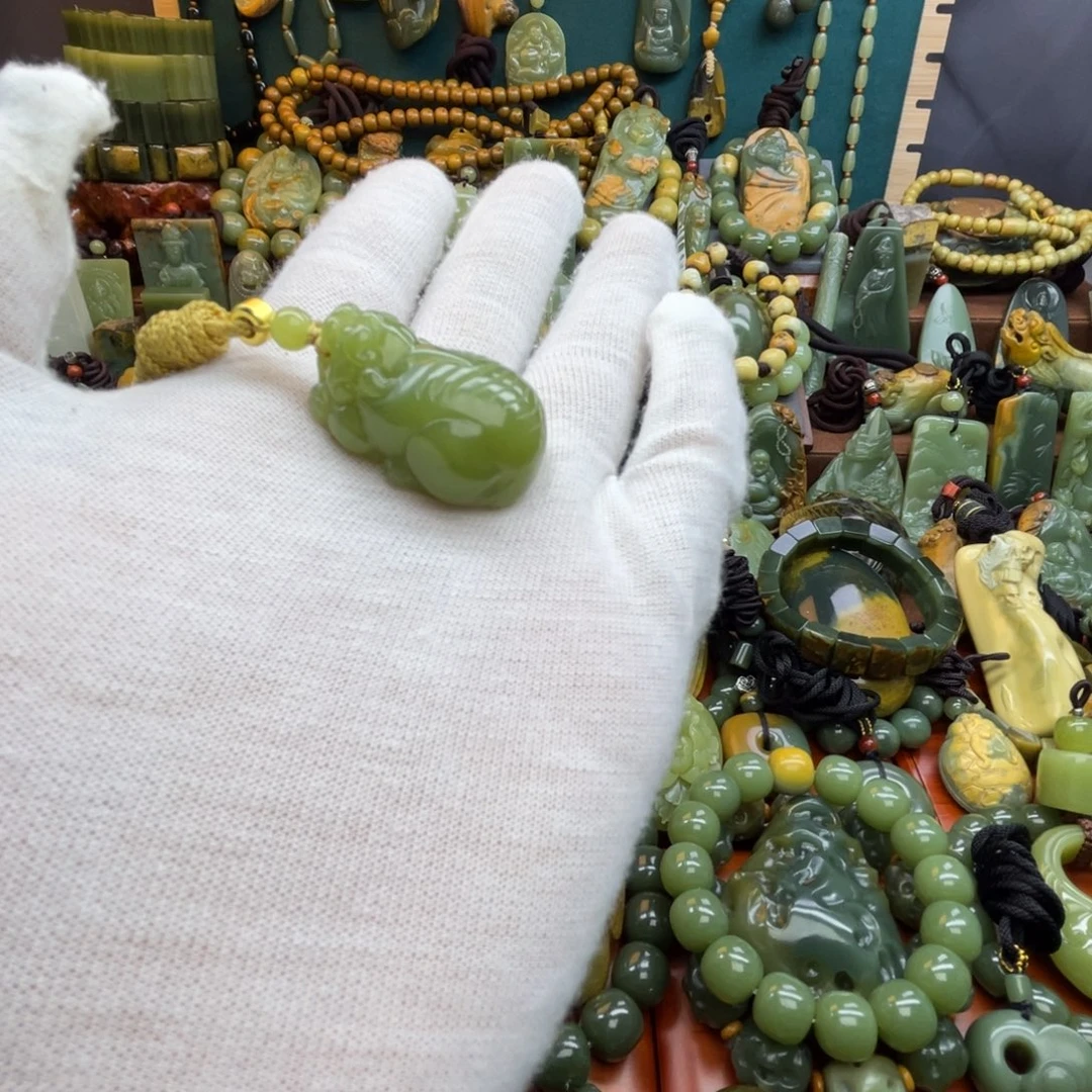 岫岩老玉（透闪石质玉）未镶嵌手链