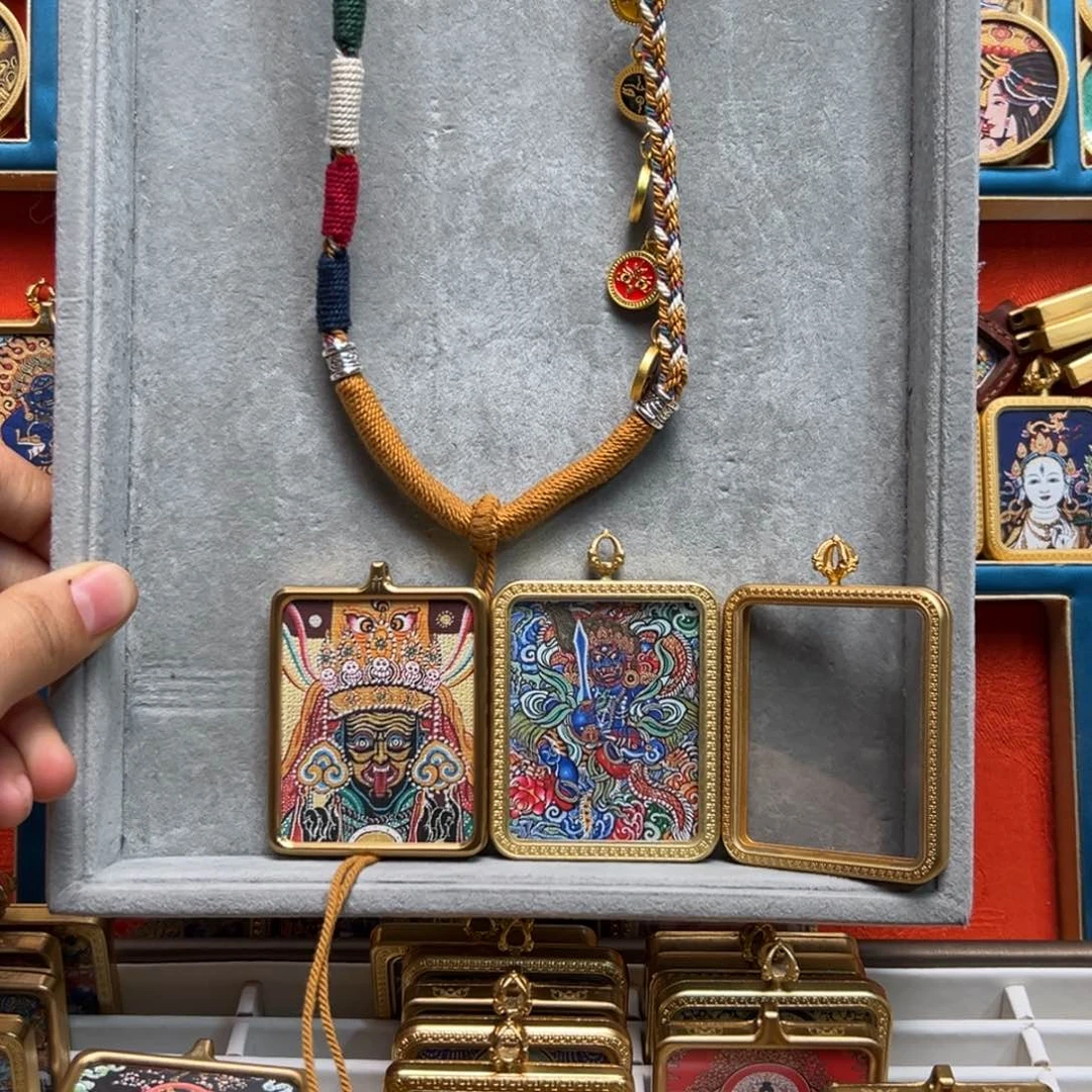 吊坠冠***哥双面铜壳双面铜壳