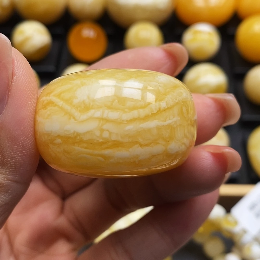 蜜蜡未镶嵌珠宝奇石